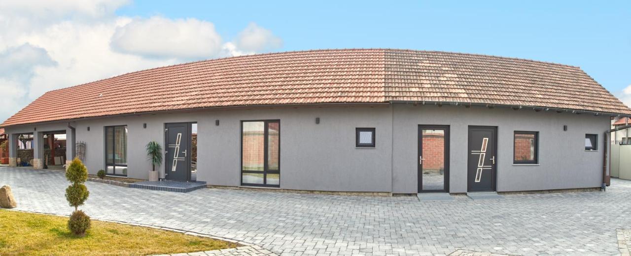 Apartament City La Casa Piano House ,Cu Parcare Alba Iulia Buitenkant foto
